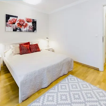 Tallinnhousing Knights And Nobility -3 Bdr Appartement