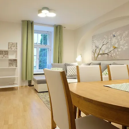 Apartamento Tallinnhousing Knights And Nobility -3 Bdr
